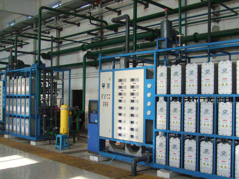 EDI設(shè)備內(nèi)部有兩個(gè)水膽，一個(gè)是熱水膽，一個(gè)是冷水膽