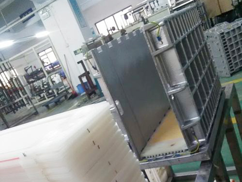 定期對(duì)edi模塊設(shè)備進(jìn)行大流量、低壓力、低PH值的沖洗有利